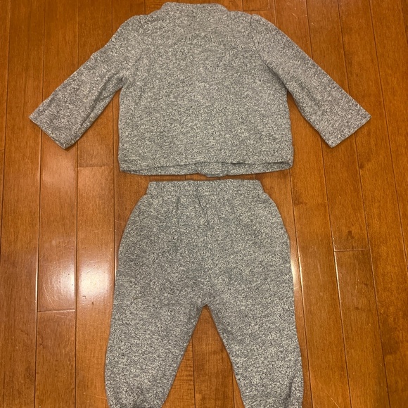 BabyGap Sweater Set 6-12m - Picture 2 of 2